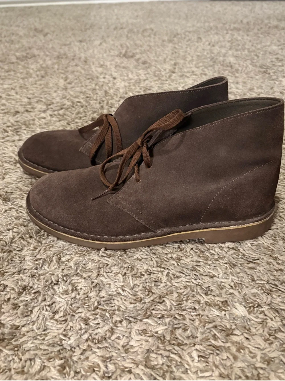 Clarks Brown Suede Men's Chukka Boots - Lace-Up